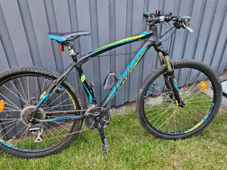 Super fed mountainbike 