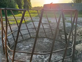 Foderhæk til heste eller køer