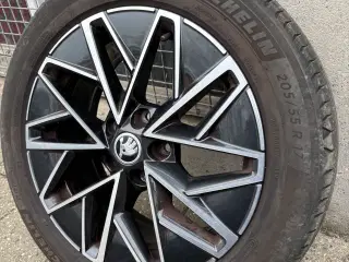 5x112 205/55 R17 Skoda alufælge med Michelin dæk