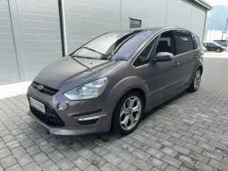 Ford S-MAX 2,0 SCTi 203 Titanium
