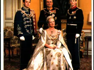 Den Kongelige Familie - Svanen 4 J - 12x17 cm. - Ubrugt