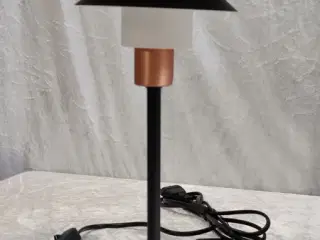 Halo Design - Rivoli bordlampe
