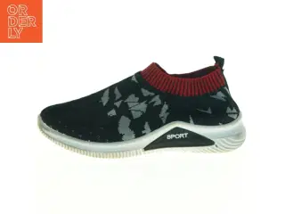 Sorte slip-on sneakers (str. 38)