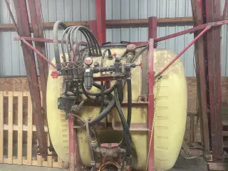 12 m Hardi sprøjte 
