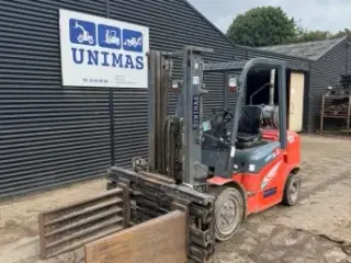 Dieseltruck med klemme-vender