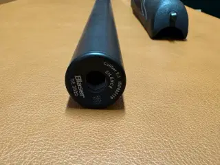 Blaser R8 Silencer pibe 9.3x62