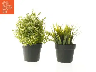 Dekorative kunstige planter fra IKEA (str. 19 cm og 24 cm)