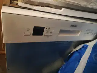 Dishwashing machine 