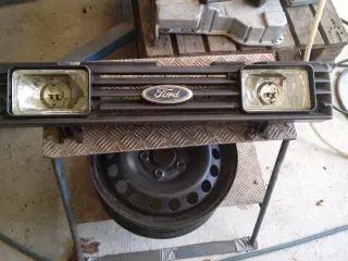 Ford Escort Front grill