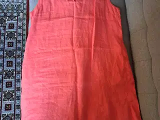 Græsk sommerkjole i hør.