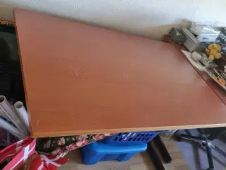 Skrivebord/arbejdsbord
