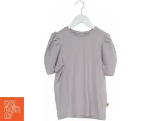 Lyserød kortærmet bluse med statement fra Pomp de Lux (str. 140)