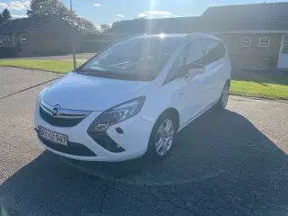 Opel zafira touer