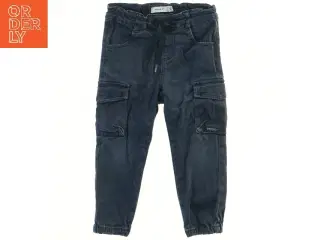 Børne cargobukser fra Name It (str. 92)