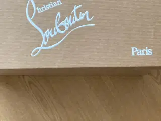 Hurtigt tilbud Christian louboutin sandaler st 40