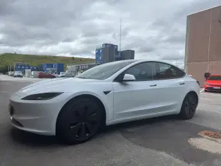Tesla Model 3  RWD