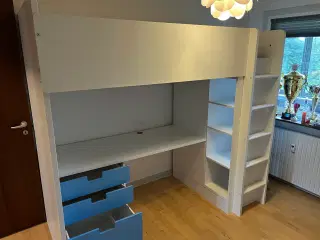 Sengemøbel med skan og skrivebord 