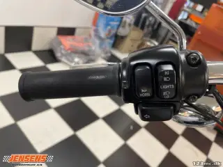 Harley-Davidson XL883 Standard