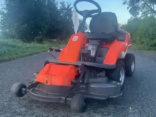 Husqvarna R 214 T med 103 klippebredde