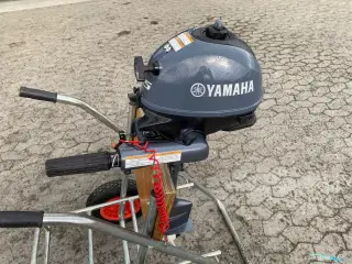 Yamaha F2,5