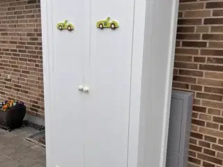 GRATIS Klædeskab.afhentes i Hvidovre