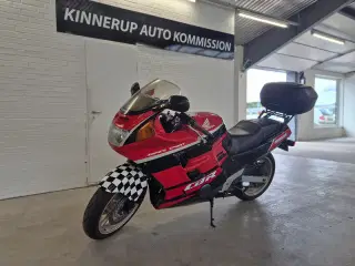 Honda CBR1000F 1000 134HK 6g