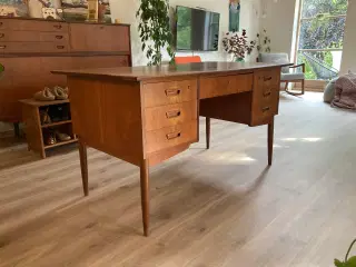 Flot retro teak skrivebord 