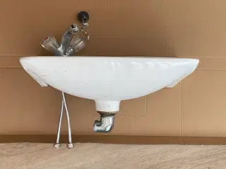 Mini håndvask med armatur