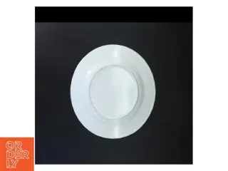 Dekorative porcelæns tallerkener fra Emel (str. Ø. 25 cm. 4 styk)