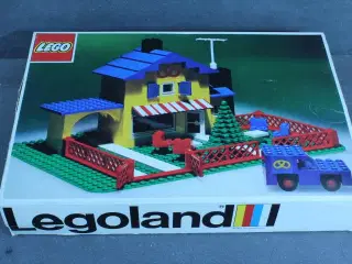 Gl. Lego i kasse. 