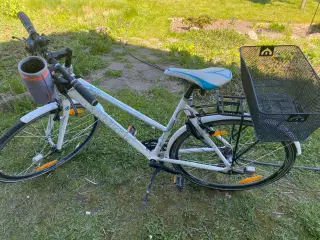 Lækker damecykel, næsten som ny