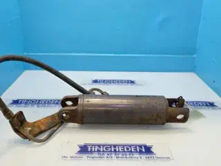 New Holland M135 Cylinder 5146655