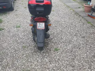 Suzuki Kantana Scooter 45