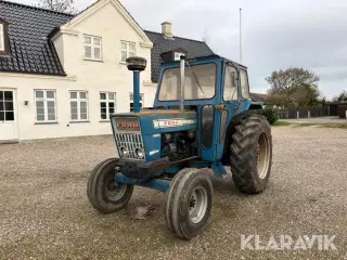 Traktor Ford 7000