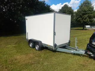 Stema Cargo 305x157x184 2 akslet 2000 kg Rampe