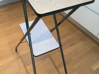 Blomsteropsats / fremviserbord fra 1960èrne