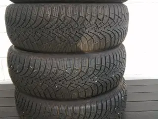 4 stk. let brugt vinterdæk Goodyear Ultra Grip 9 +