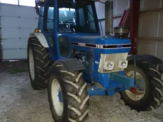 Ford 7810 og Ford 8210 traktor købes 
