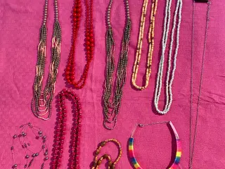 Flotte halskæder med perler