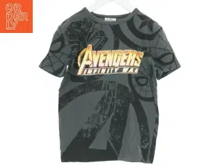 T-Shirt fra Next (str. 116 cm)