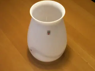Kongelig porcelæn, Holmegaard vase