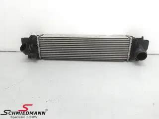 Intercooler A64382 BMW F56 F45 SAT F46 MPV F55 F54 X1 (F48) F57 F60 F52 X1 (F49) X2 (F39) F45 SAT LCI F46 MPV LCI F40 X1 (F48LCI) F54LCI F44 Gran Cou