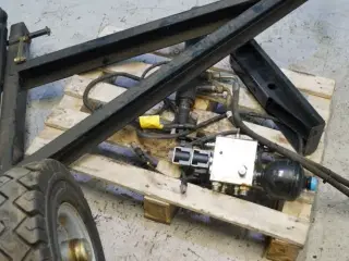 Hydraulisk støttehjul 
