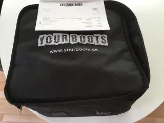 Your Boots. Vacum støvler