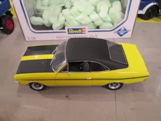 Opel Commodore GS/E   Revell  1:18