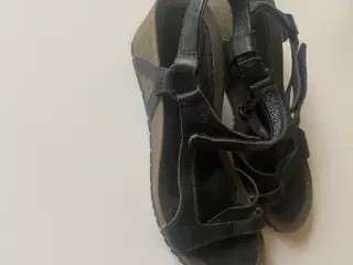 Teva sandal 38
