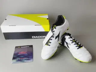 ⭐️· NYE Diadora Fodboldstøvler - FLERE STØRRELSER
