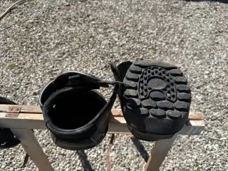 Boots; EQUINE FUSION ACTIVE JOGGING SHOE