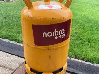 11 Kg. Gasflaske fyldt - plomberet. 