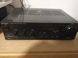 Velspillende og fin lille forstærker fra Technics 